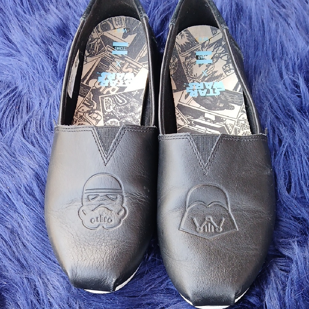 Toms Black and Blue Graphic Slip-Ons